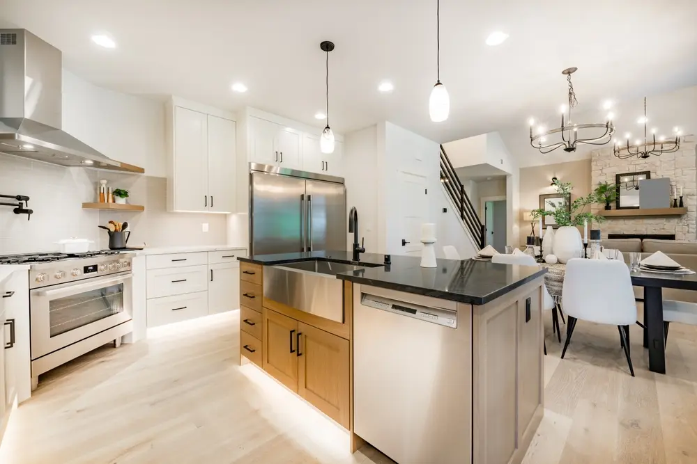 Image of the remodeling of an interior kitchen from beginning to end